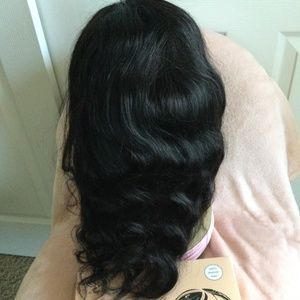 Beautiful Lace Wig (18 inches)